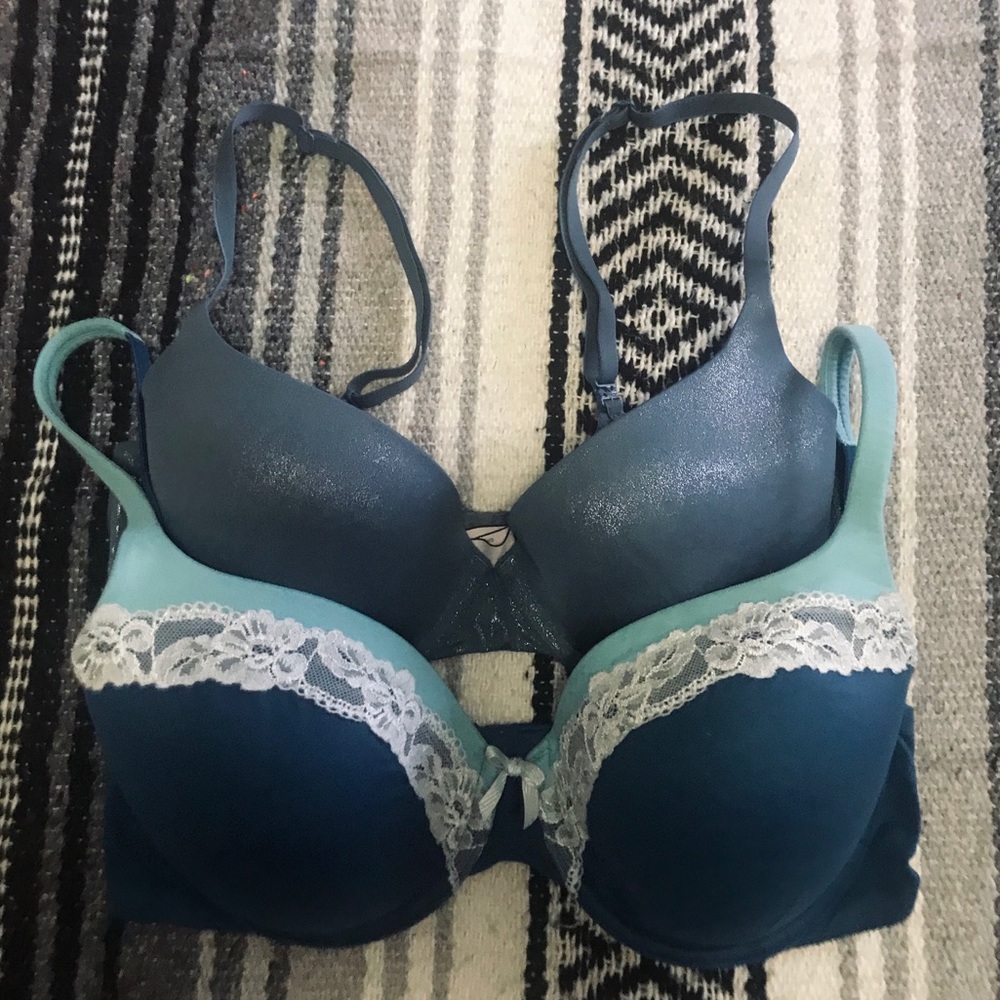 Victoria’s Secret bras